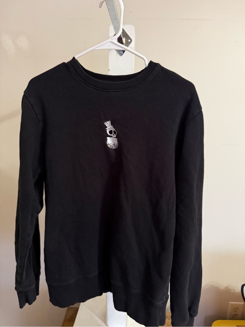 Louis Tomlinson "Lyric Drop" Sweatshirt
